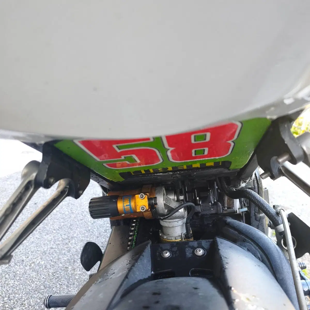 Kawasaki Ninja 1000 ZX-10R (2004 - 05) (4)