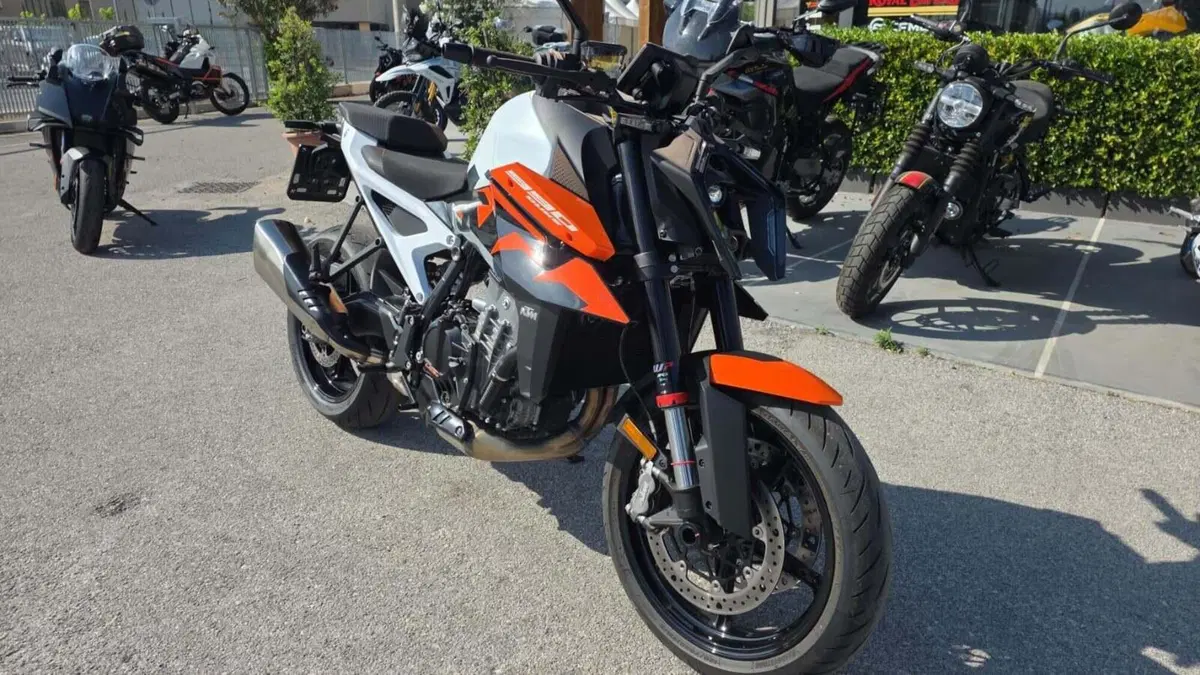 KTM 990 Duke (2024 - 26) (2)