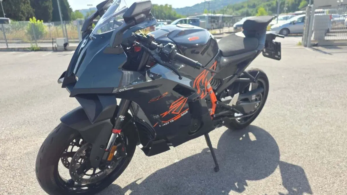 KTM 990 RC R (2026) (5)