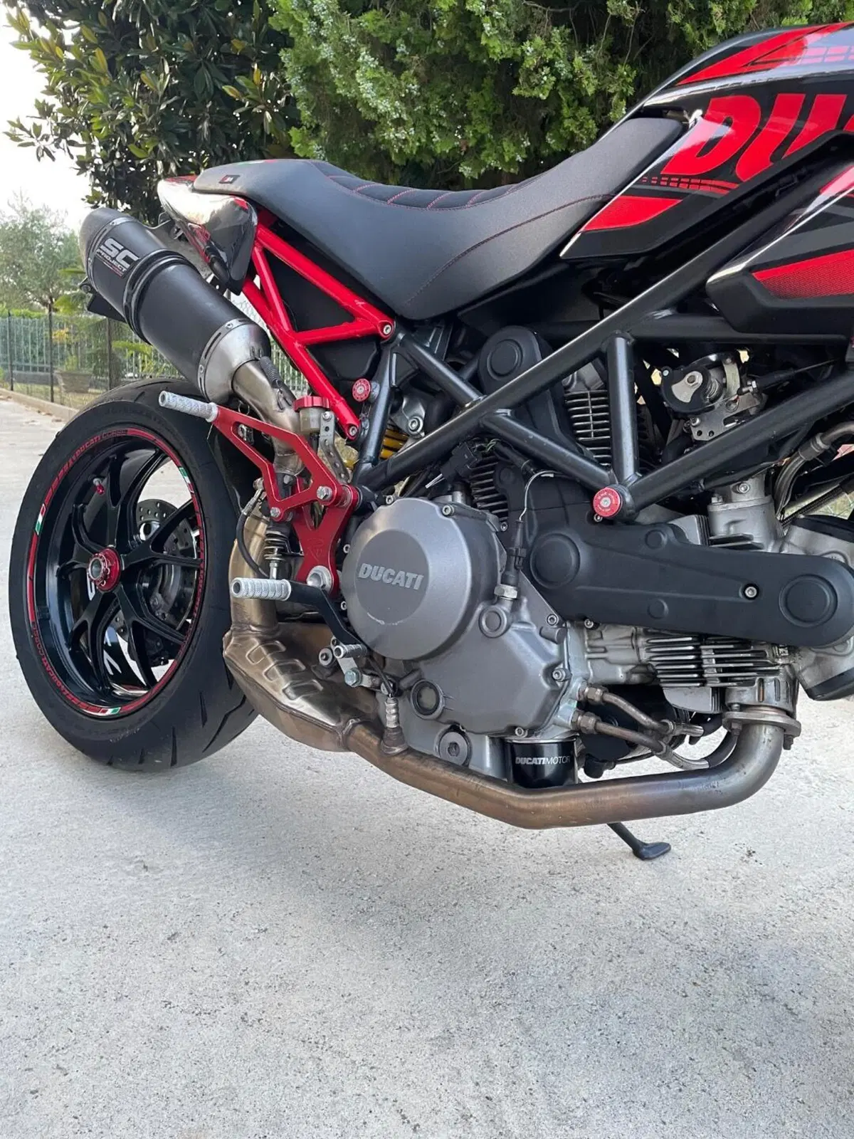 Ducati Hypermotard 796 (2012) (3)