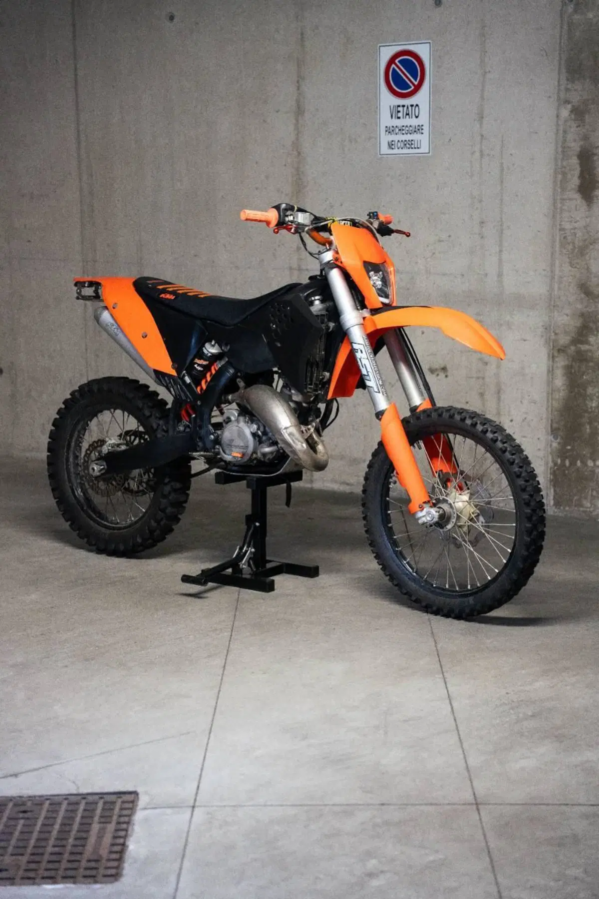 KTM 125 EXC (2009) (10)