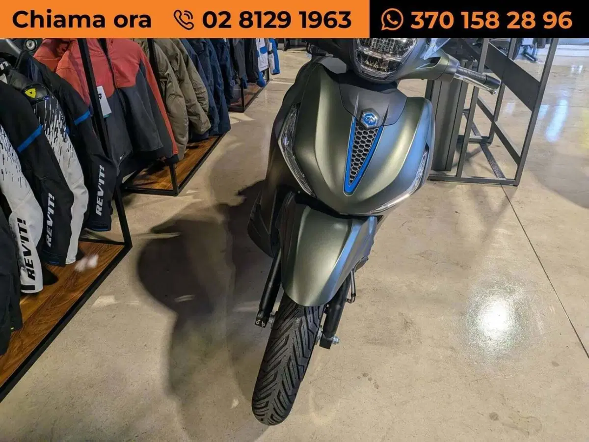 Piaggio Beverly 400 (2025 - 26) (3)