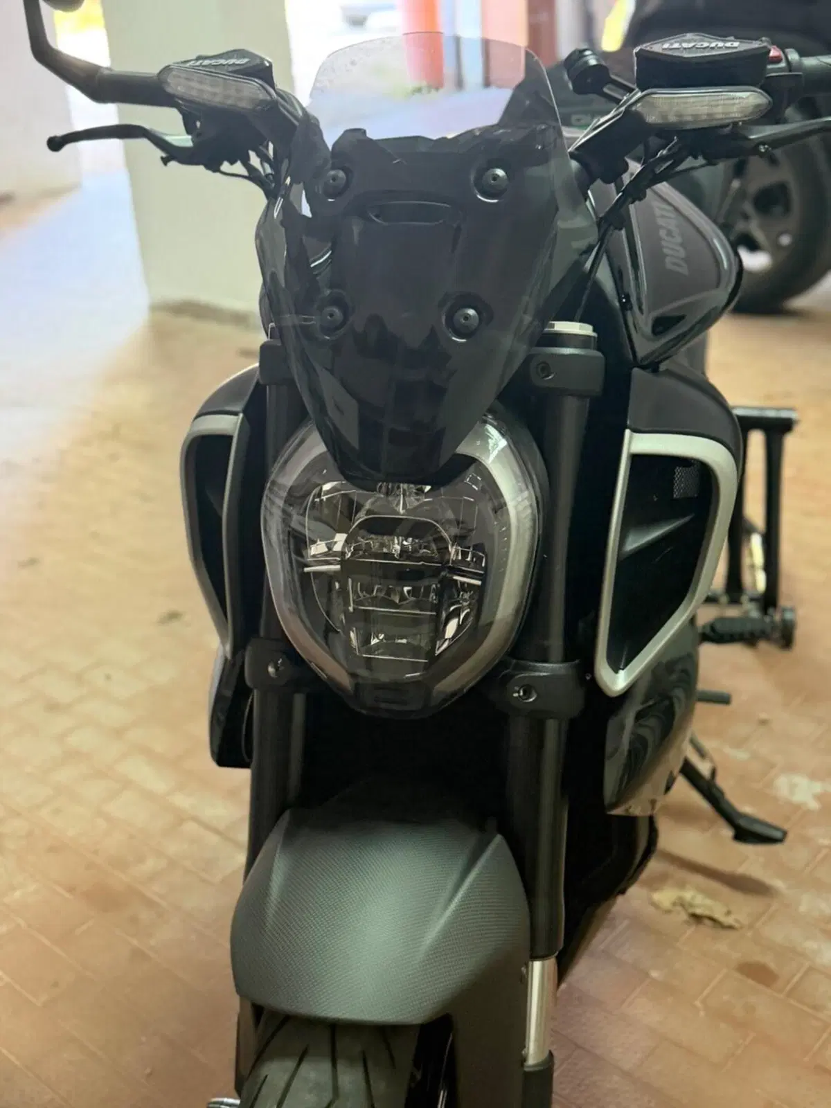 Ducati Diavel V4 (2023 - 26) (4)