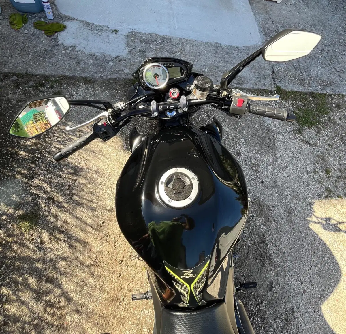 Kawasaki Z 750 (2007 - 14) (6)
