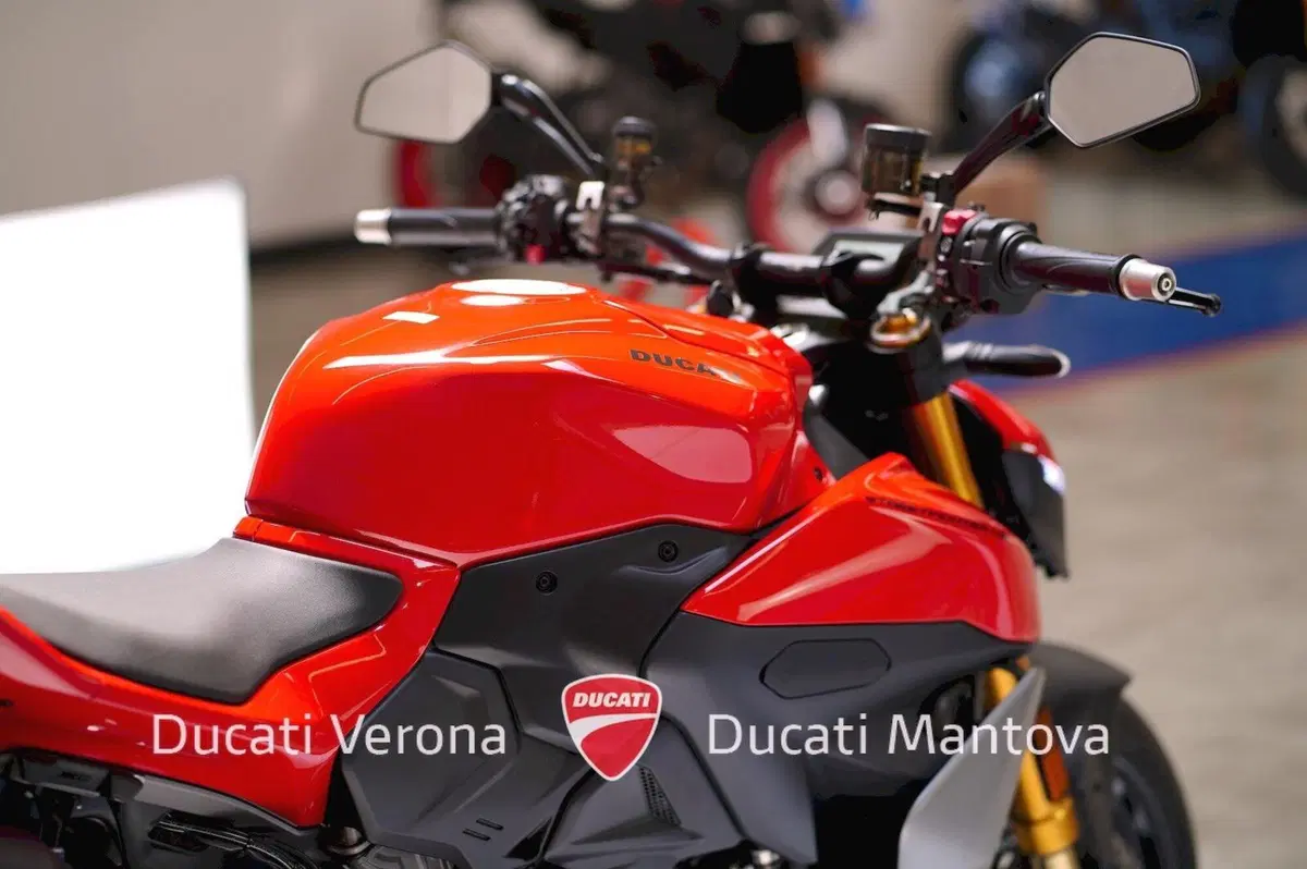 Ducati Streetfighter V2 S (2025 - 26) (13)