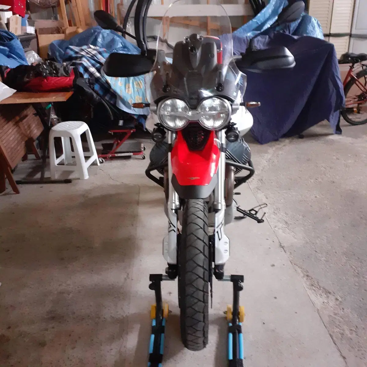 Moto Guzzi V85 TT (2024 - 26) (3)