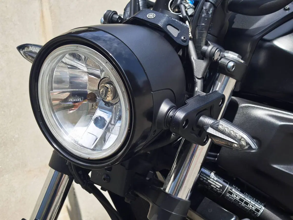 Yamaha XSR 700 ABS (2016 - 20) (13)
