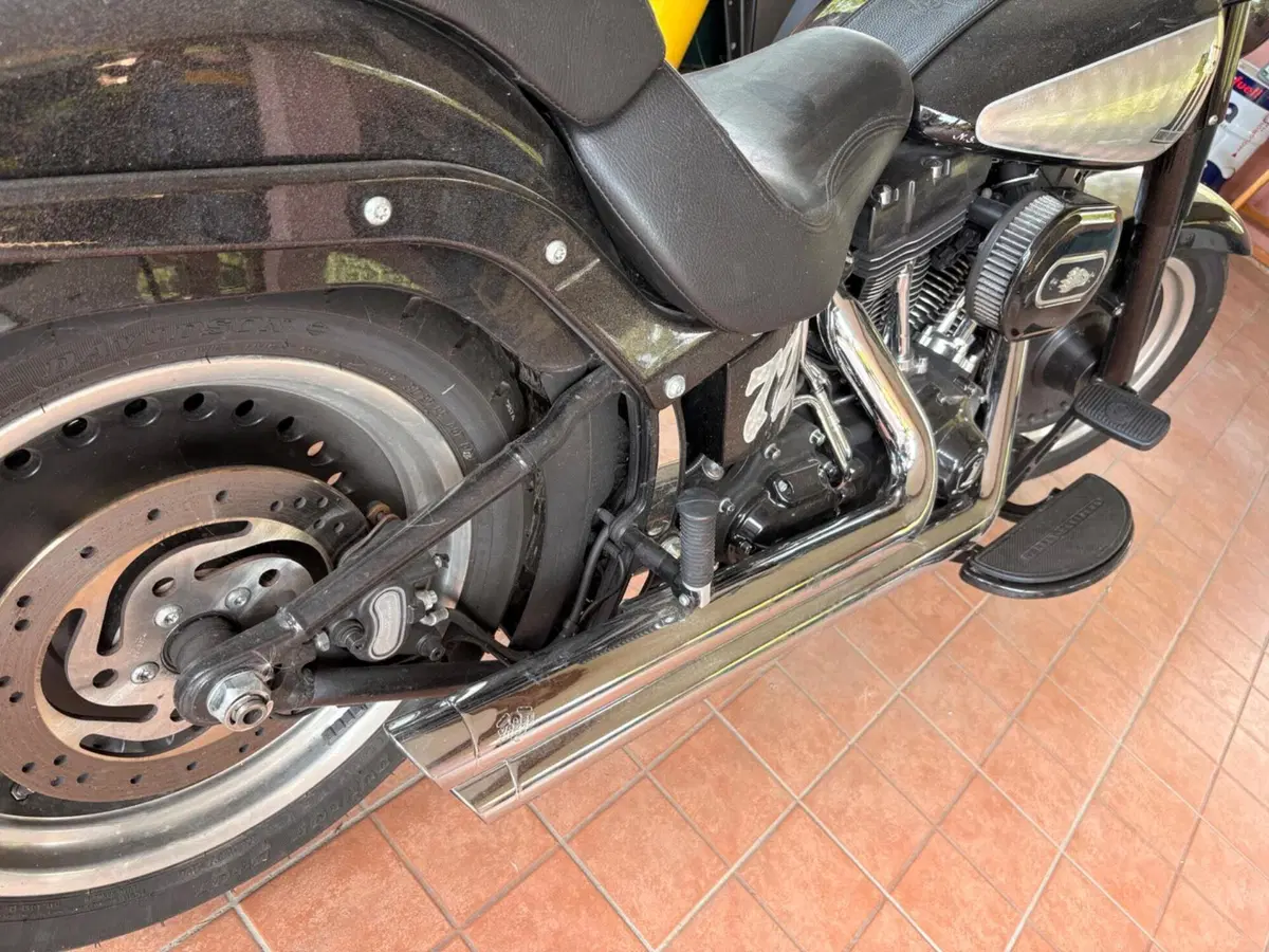 Harley-Davidson 1800 Fat Bob (2009 - 12) - FXDFSE (4)