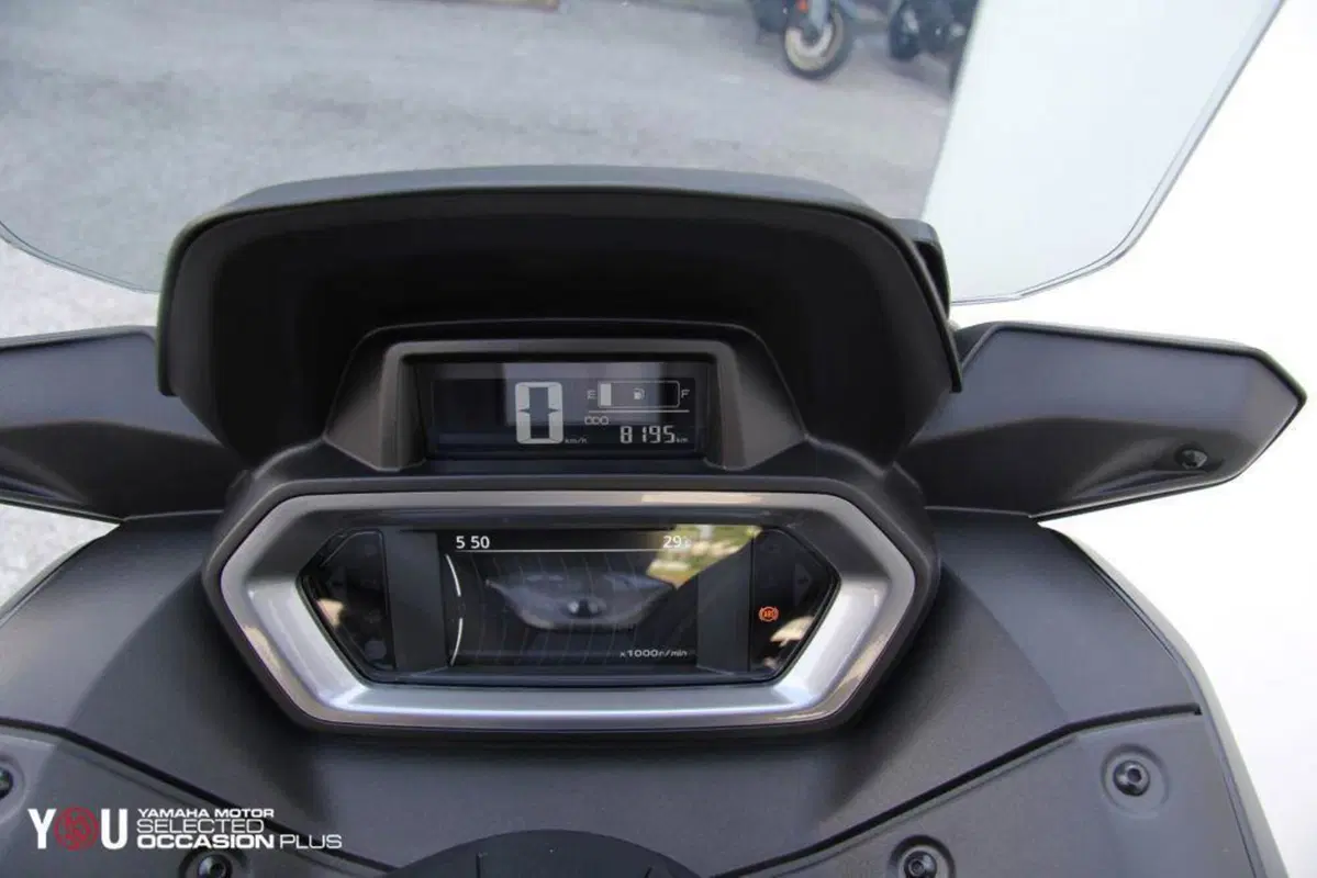Yamaha X-Max 300 Tech Max (2021 - 24) (5)