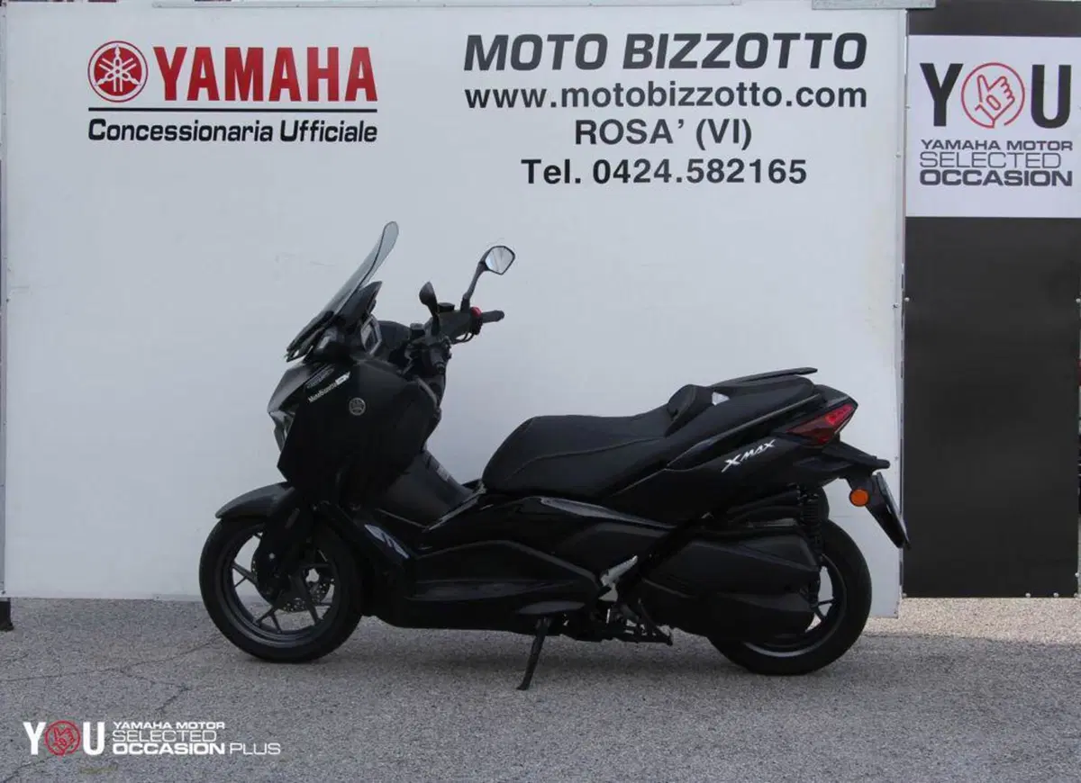 Yamaha X-Max 300 Tech Max (2021 - 24) (2)