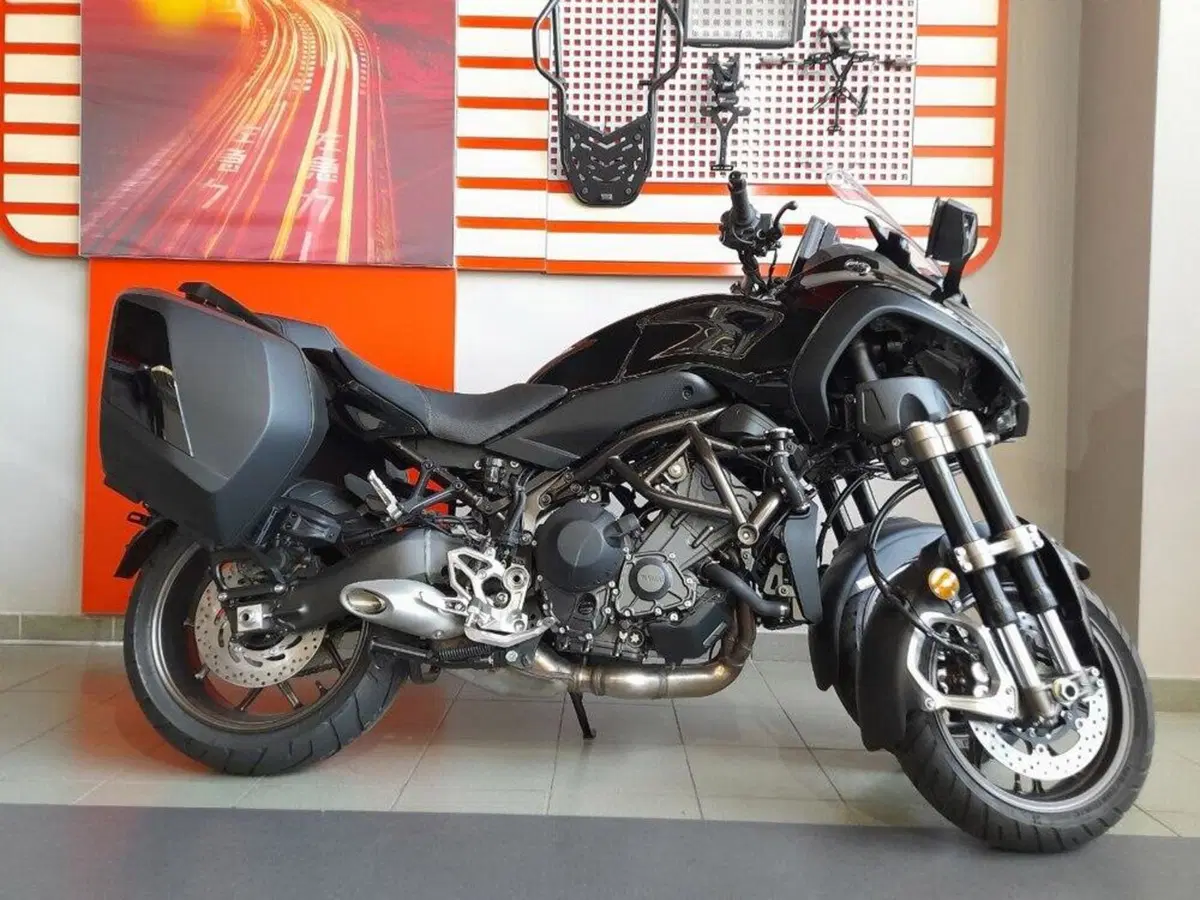 Yamaha Niken 890 GT (2023 - 26) (9)