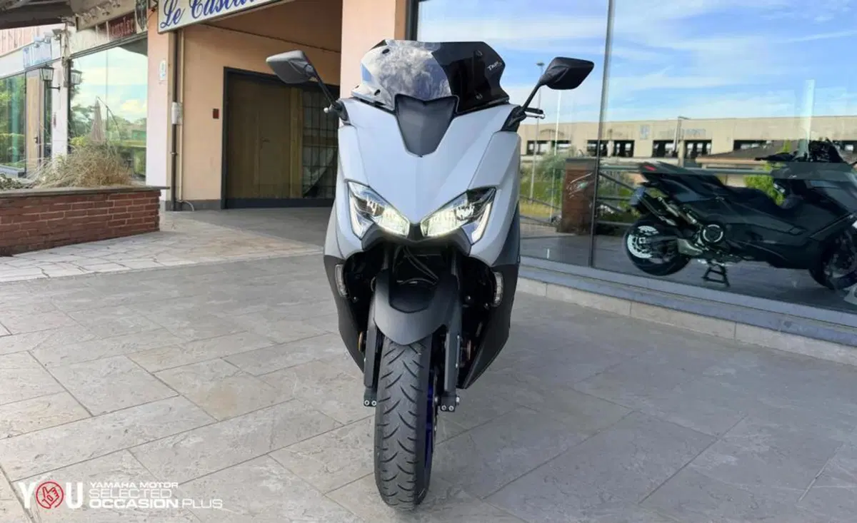 Yamaha T-Max 560 (2022 - 24) (7)