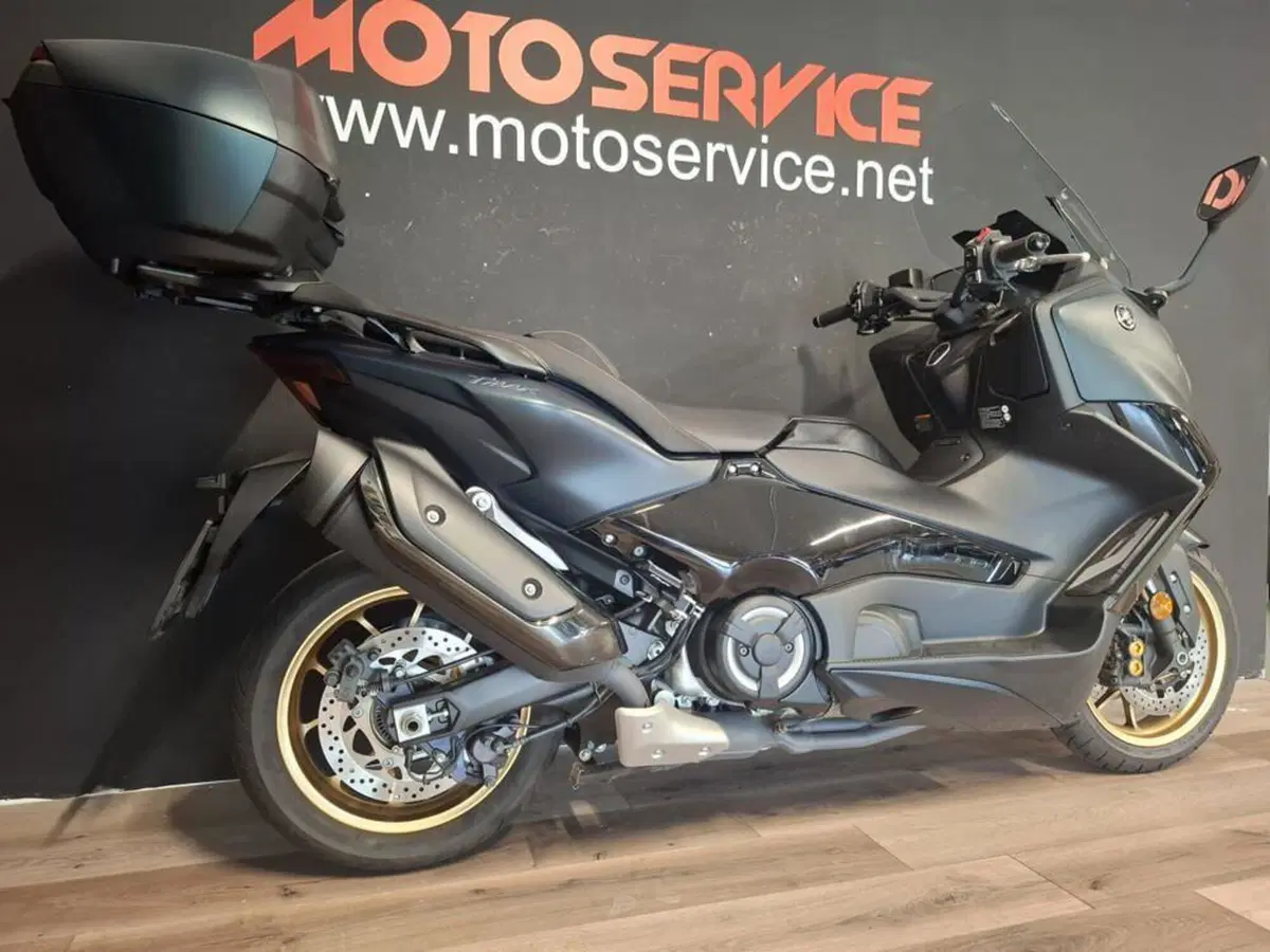 Yamaha T-Max 560 Tech Max (2022 - 24) (5)