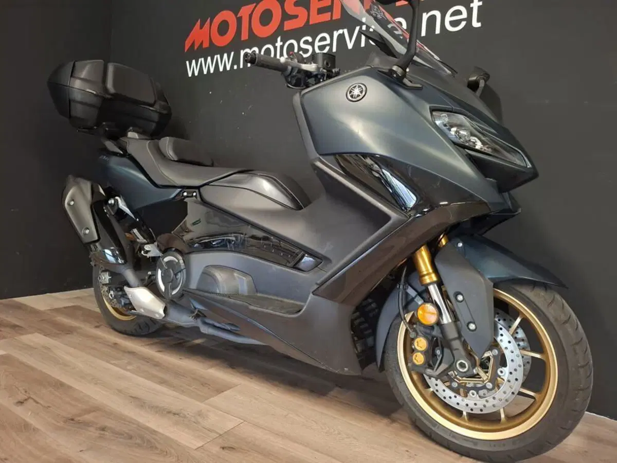 Yamaha T-Max 560 Tech Max (2022 - 24) (6)