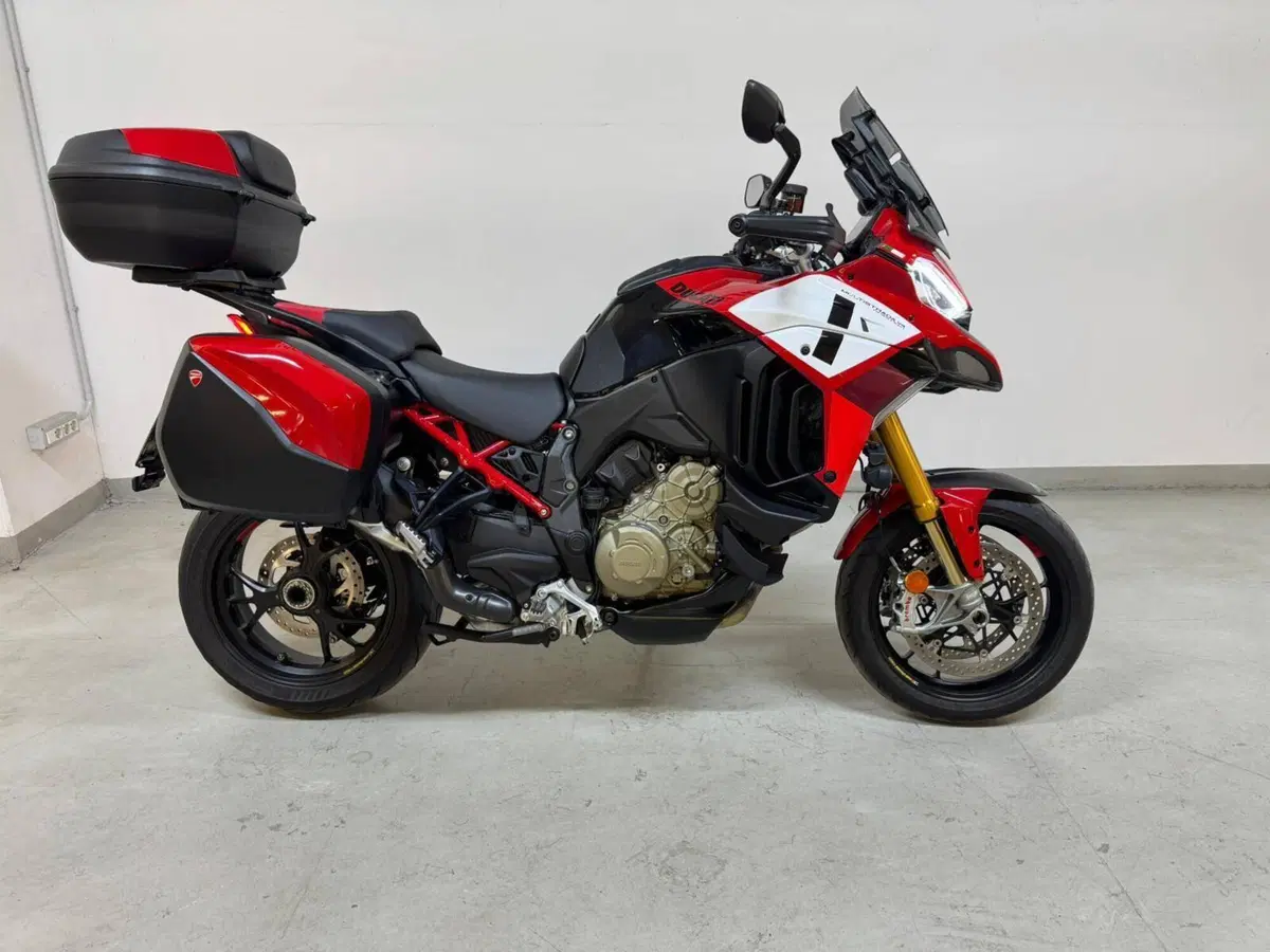 Ducati Multistrada V4 Pikes Peak (2021 - 24)