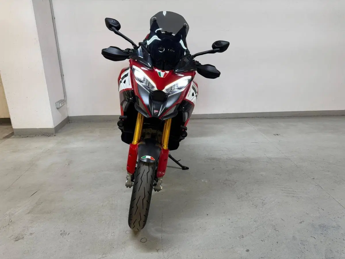 Ducati Multistrada V4 Pikes Peak (2021 - 24) (2)