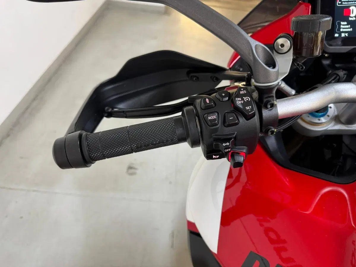 Ducati Multistrada V4 Pikes Peak (2021 - 24) (7)