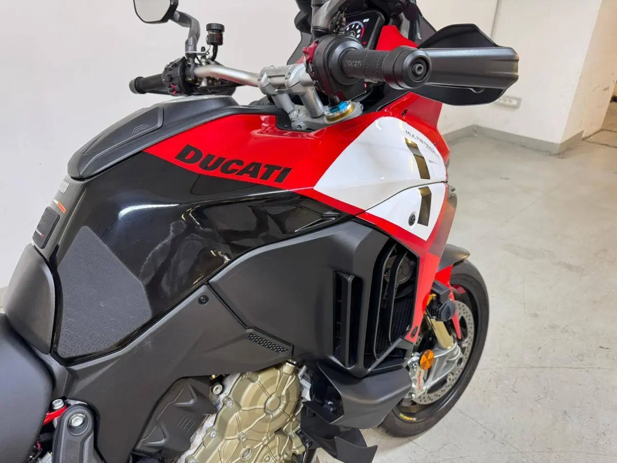 Ducati Multistrada V4 Pikes Peak (2021 - 24) (16)