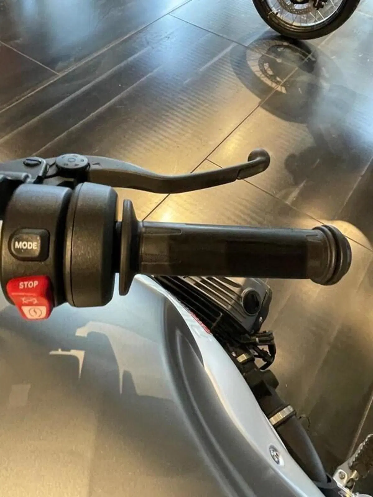Bmw R nineT Scrambler (2021 - 24) (2)
