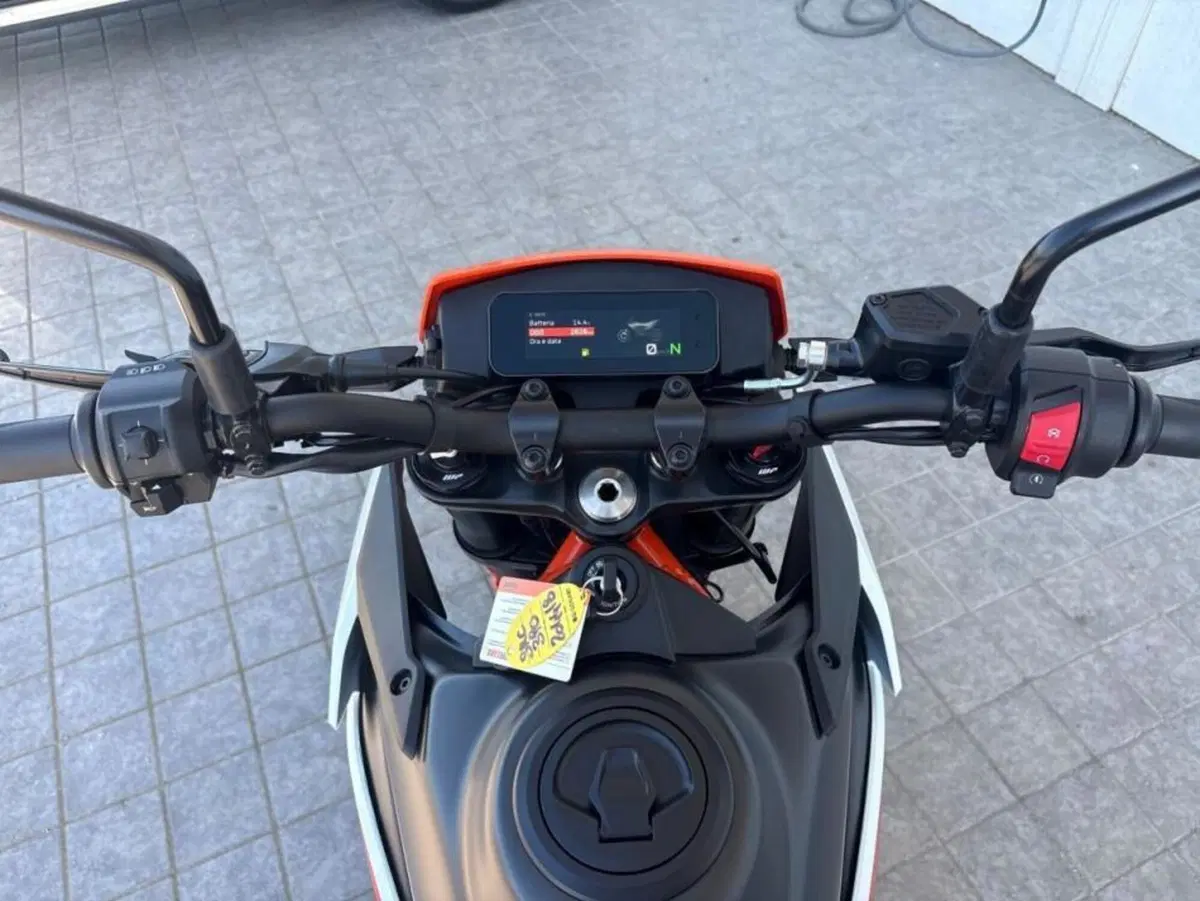 KTM 390 SMC R (2025 - 26) (6)
