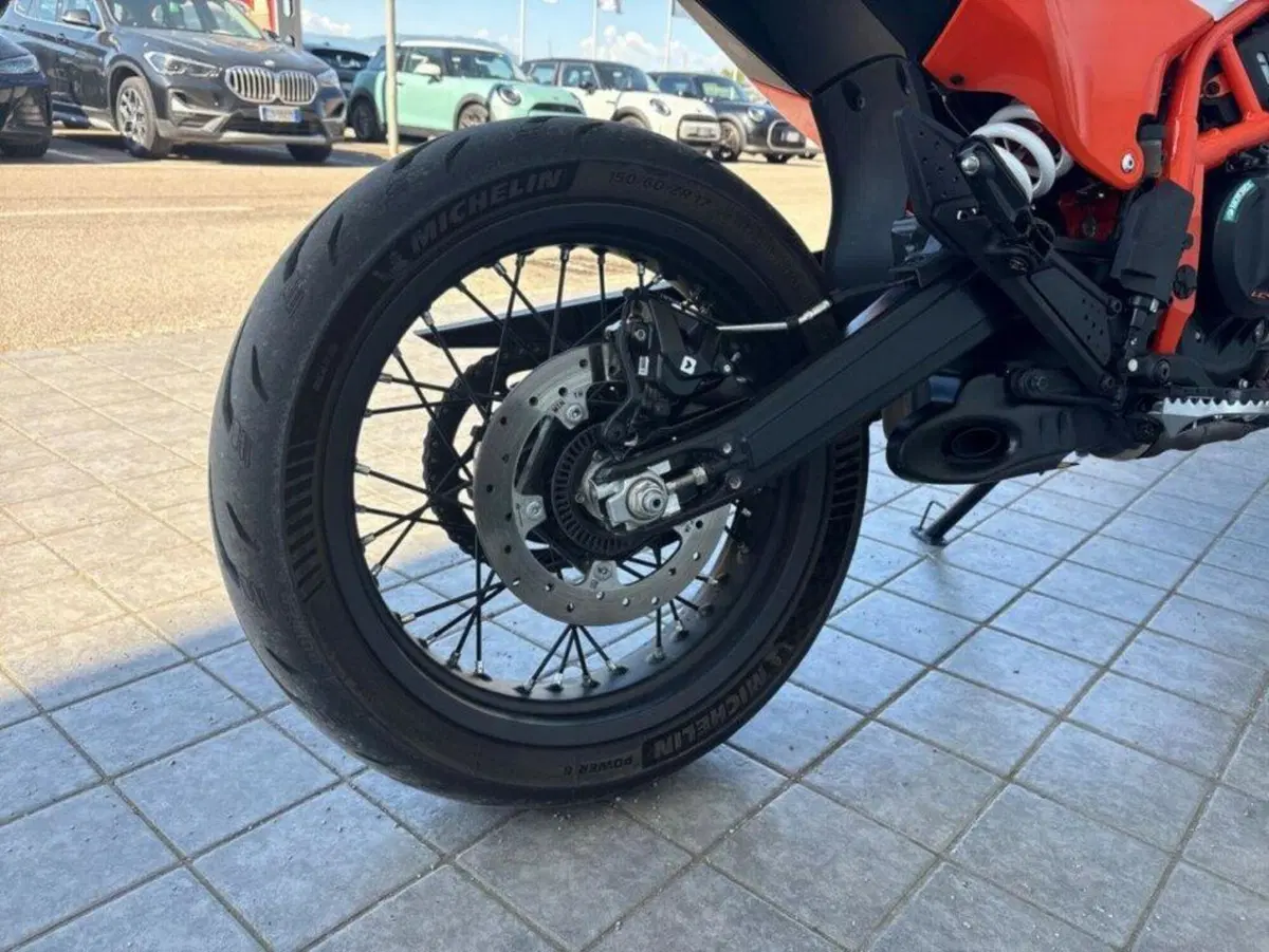 KTM 390 SMC R (2025 - 26) (9)