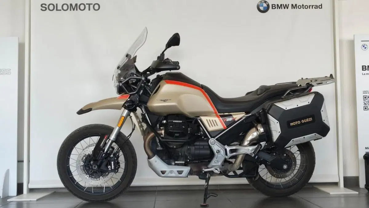 Moto Guzzi V85 TT Travel (2021 - 23)