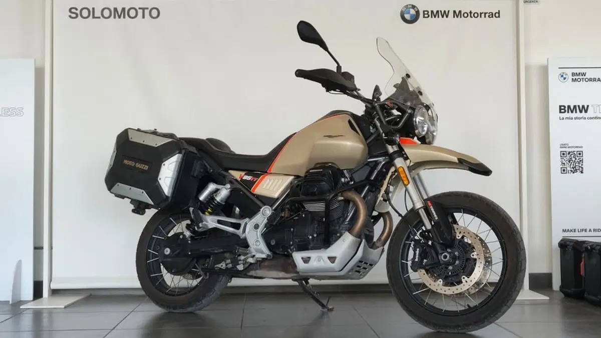 Moto Guzzi V85 TT Travel (2021 - 23) (4)