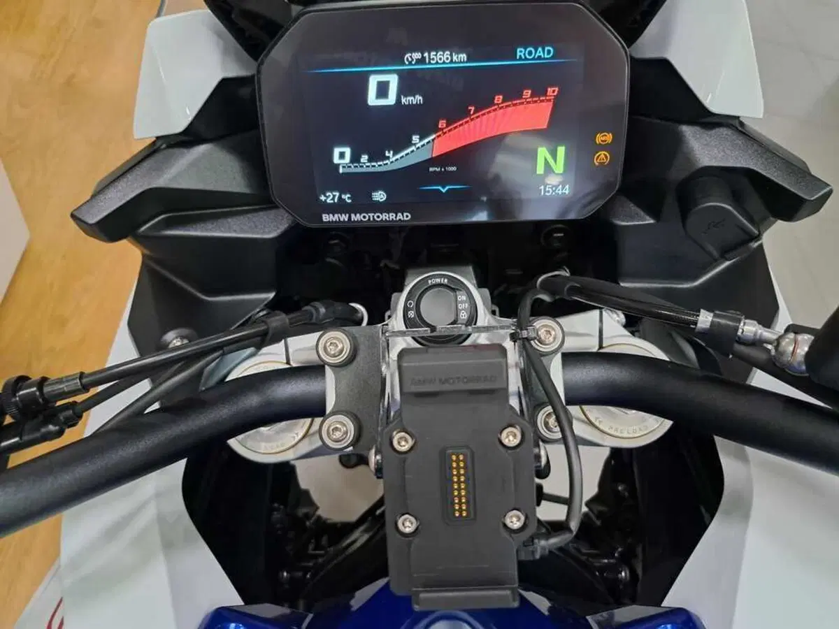 Bmw F 900 XR (2025 - 26) (5)