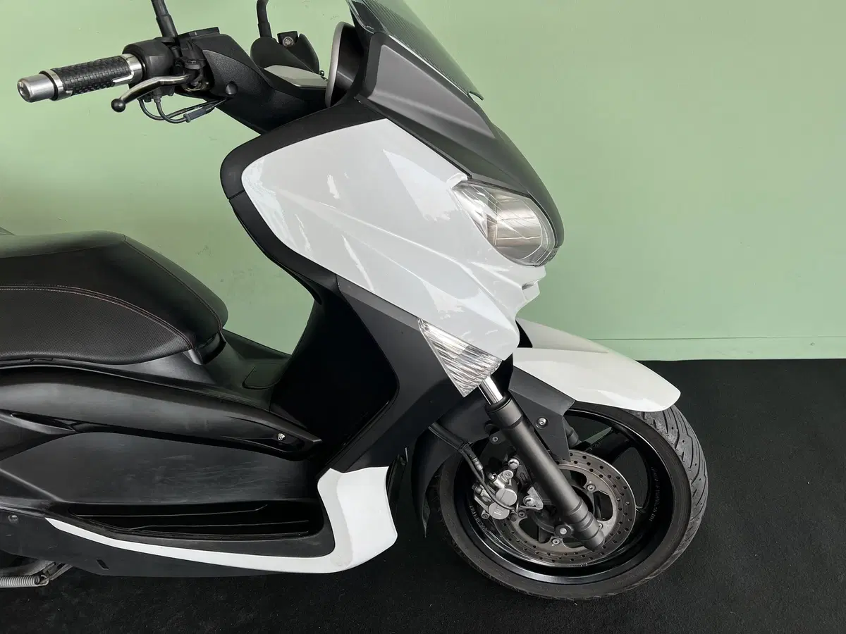 Yamaha X-Max 250 (2010 - 13) (10)