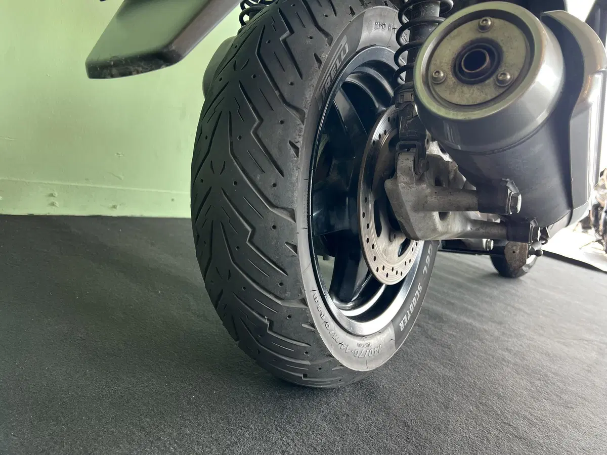 Yamaha X-Max 250 (2010 - 13) (18)
