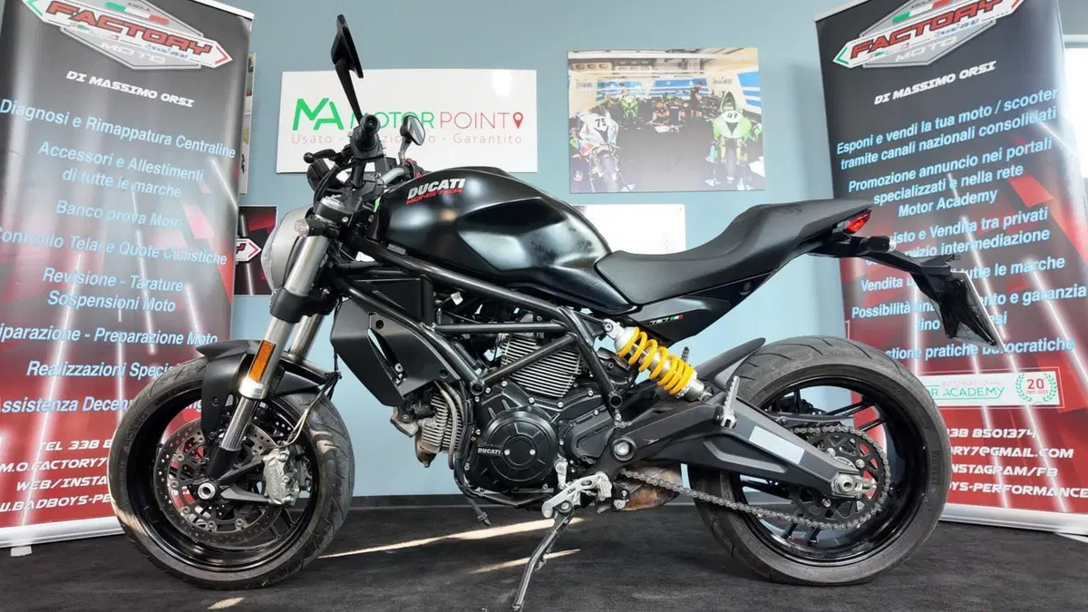 Ducati Monster 797 (2017 - 18) (2)
