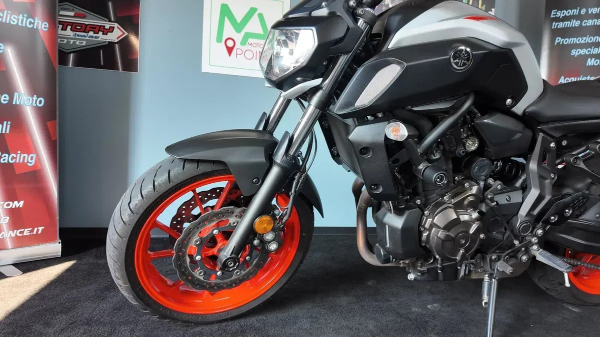 Yamaha MT-07 (2018 - 20) (7)