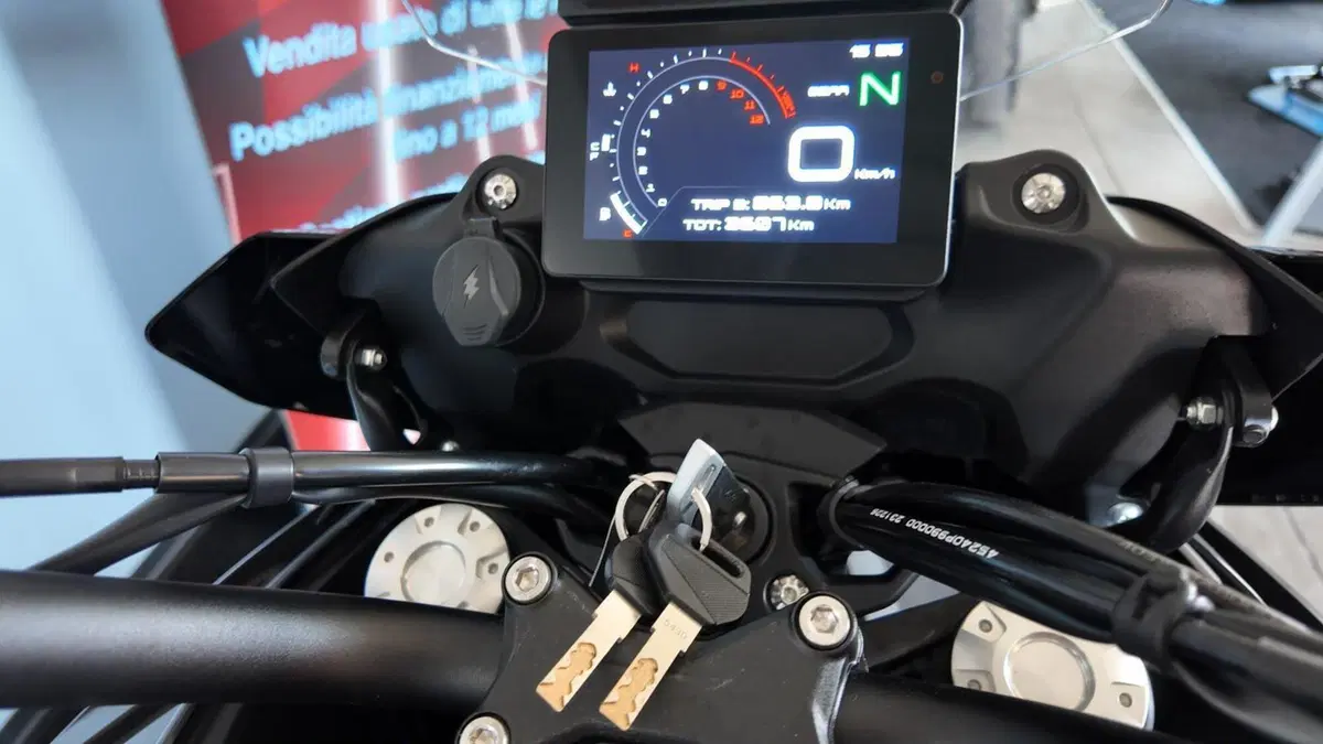 Benelli TRK 702 (2023 - 25) (6)