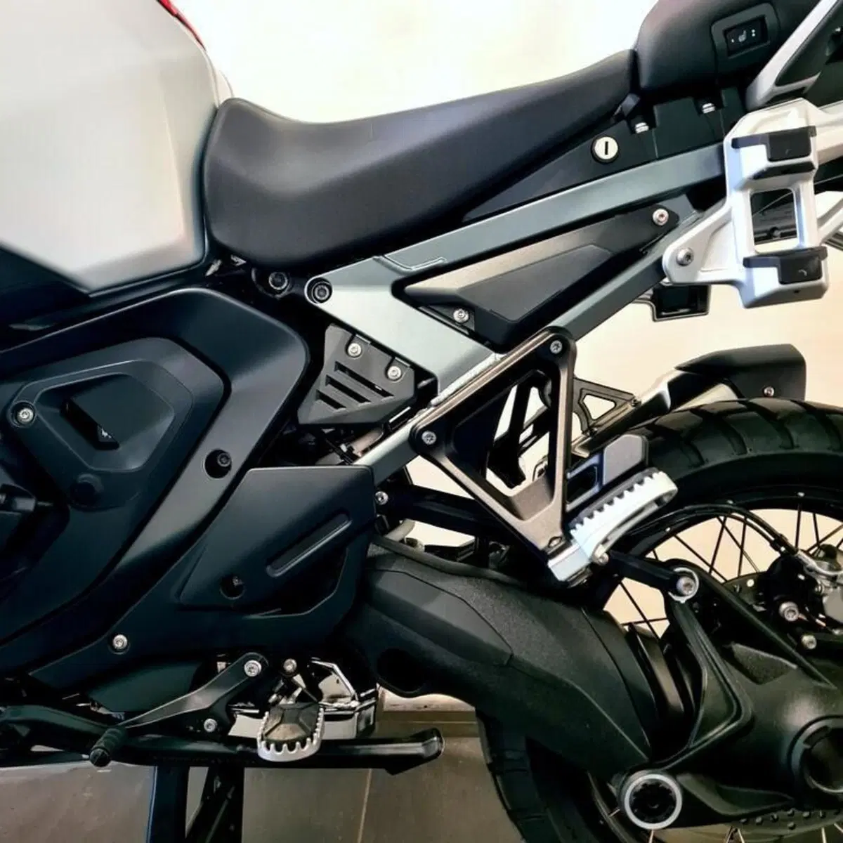 Bmw R 1300 GS Adventure (2025 - 26) (11)