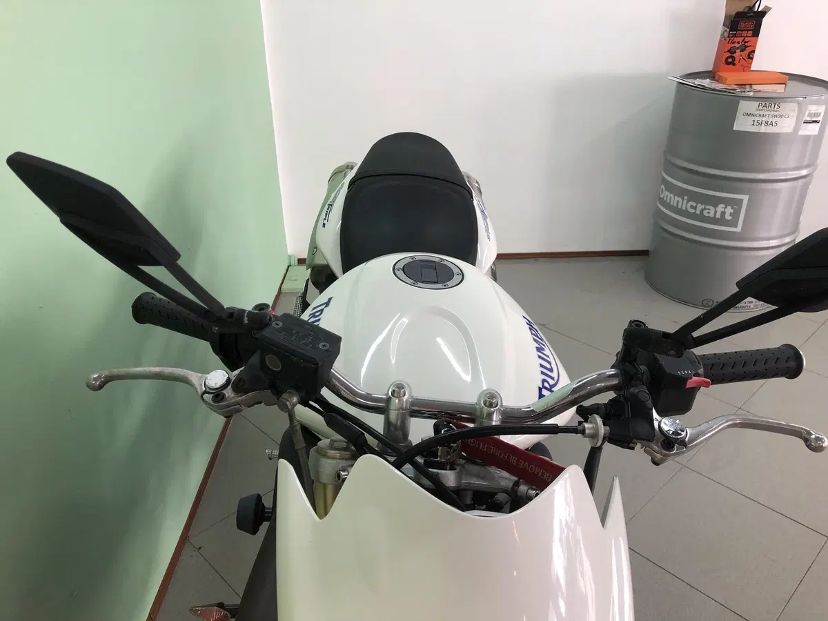 Triumph Street Triple (2007 - 12) (12)