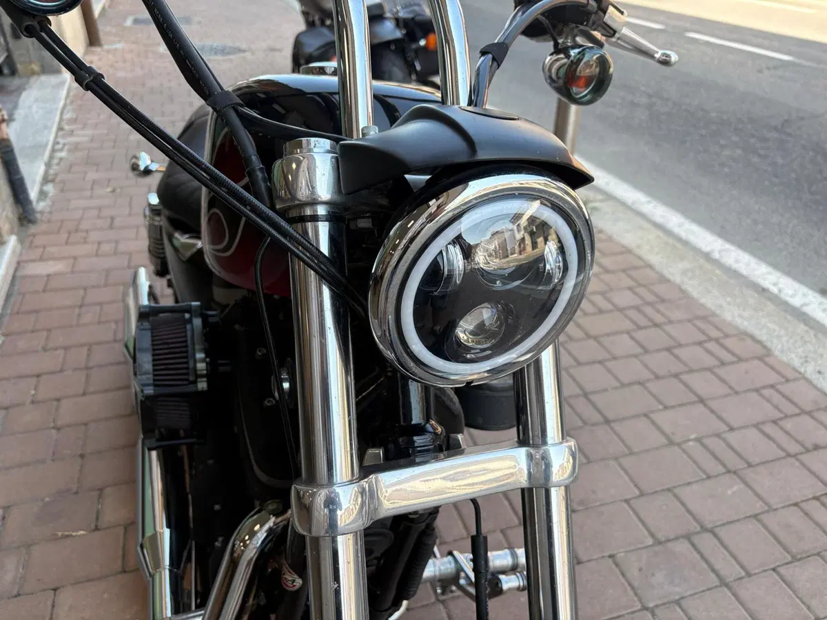 Harley-Davidson 883 R (2008 - 16) - XL 883R (4)
