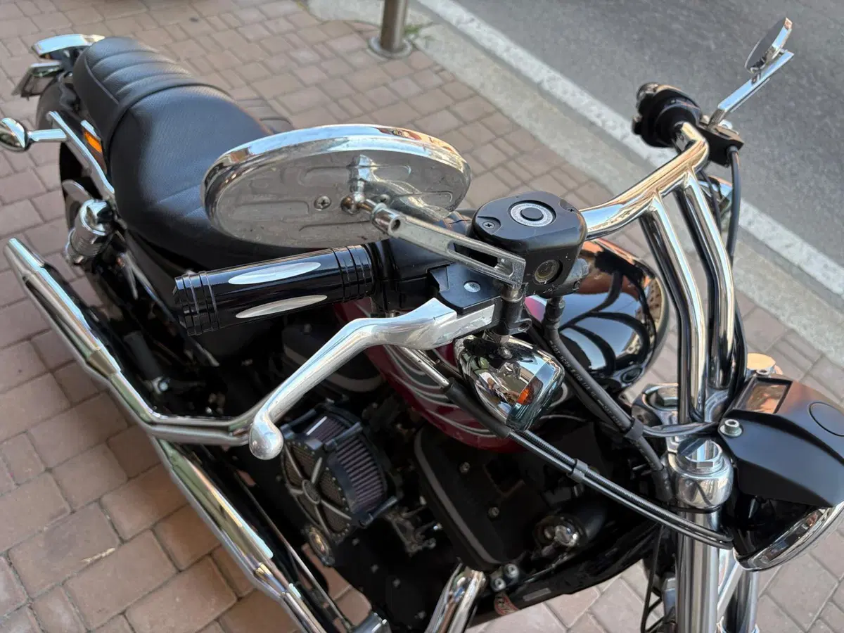 Harley-Davidson 883 R (2008 - 16) - XL 883R (7)