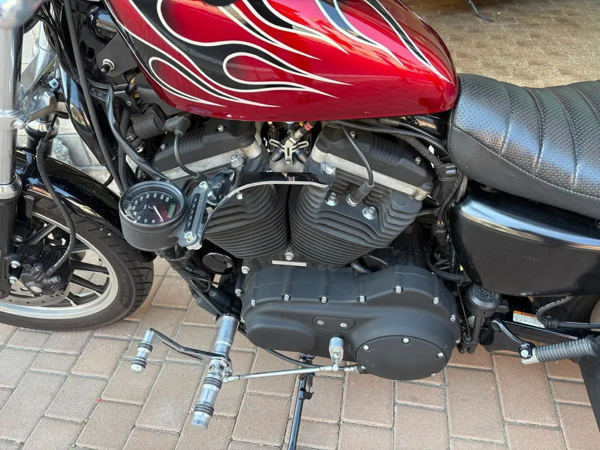 Harley-Davidson 883 R (2008 - 16) - XL 883R (9)