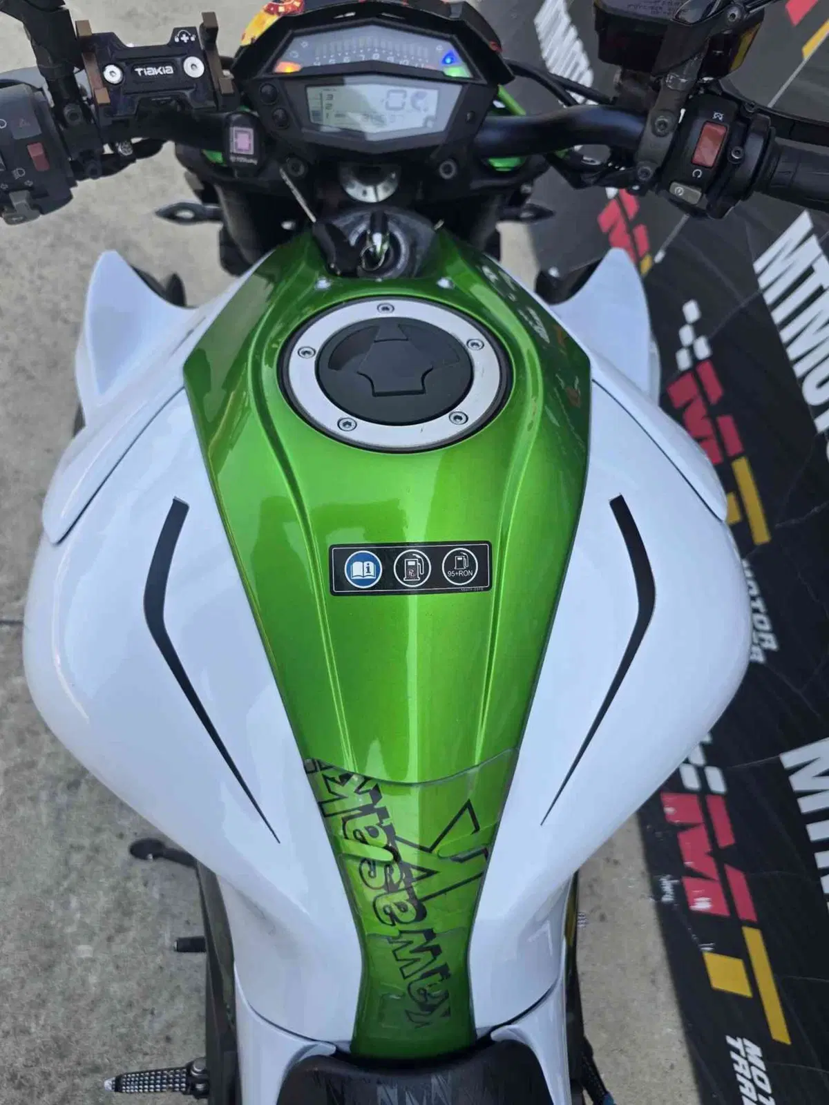 Kawasaki Z 1000 ABS (2014 - 16) (7)
