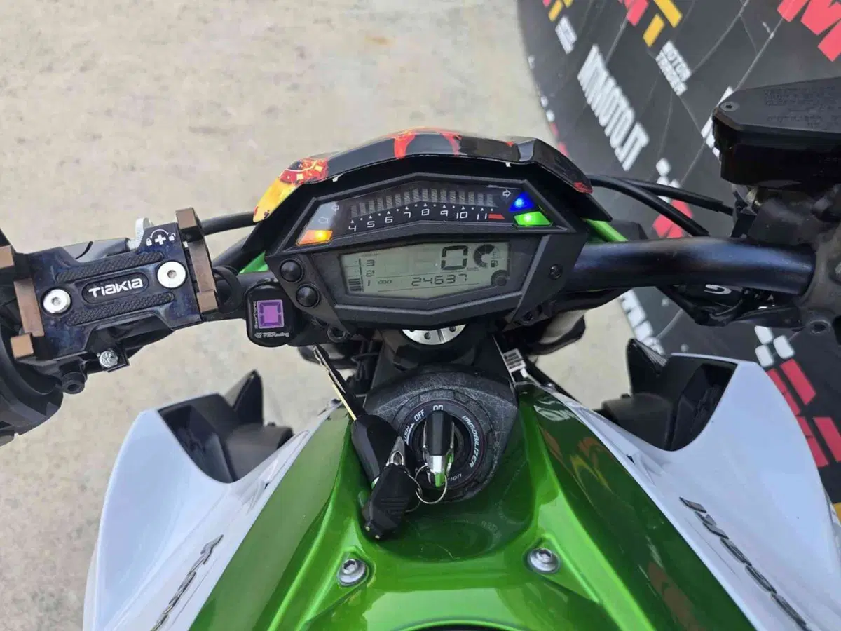 Kawasaki Z 1000 ABS (2014 - 16) (12)