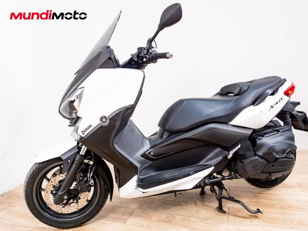 Yamaha X-Max 400 Tech Max (2020) (8)