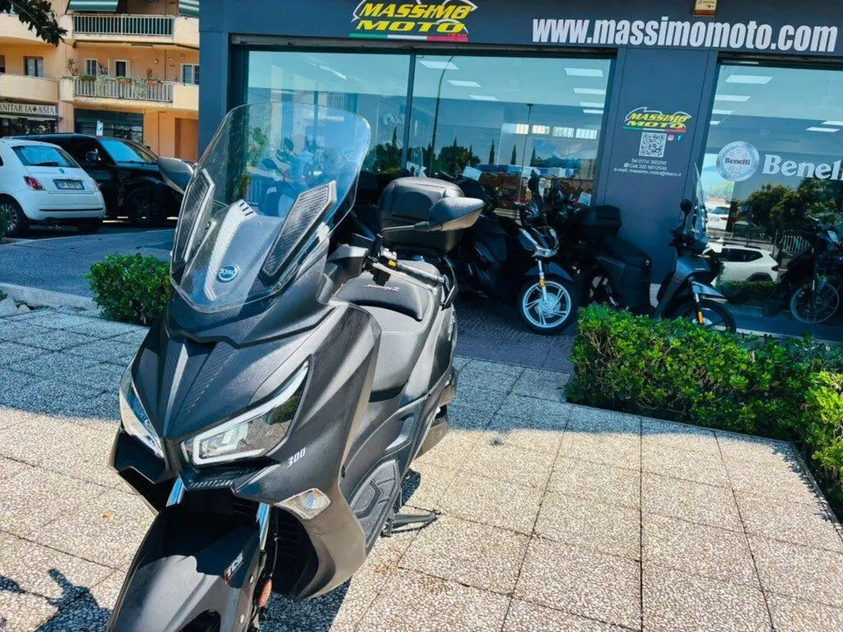 Sym Joymax 300 Z+ (2021 - 24) (5)