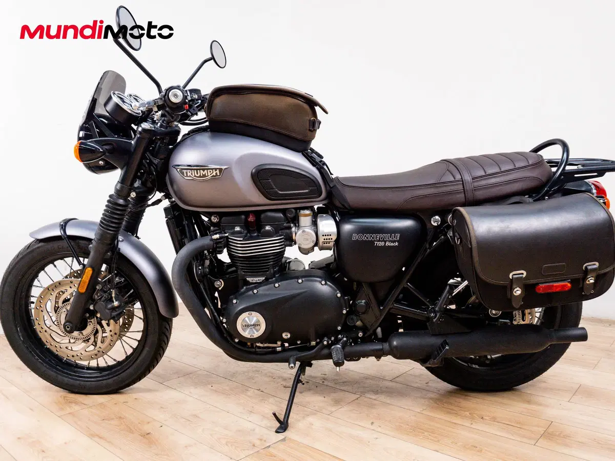 Triumph Bonneville T120 Black (2021 - 25) (6)