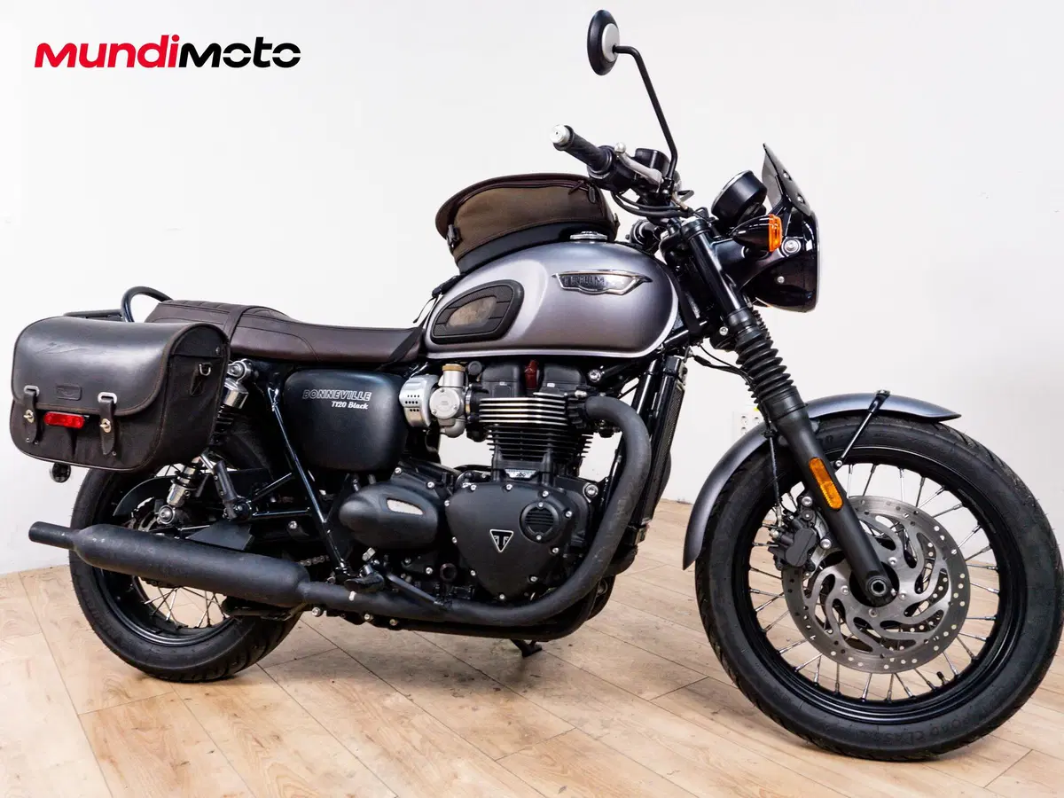 Triumph Bonneville T120 Black (2021 - 25) (2)