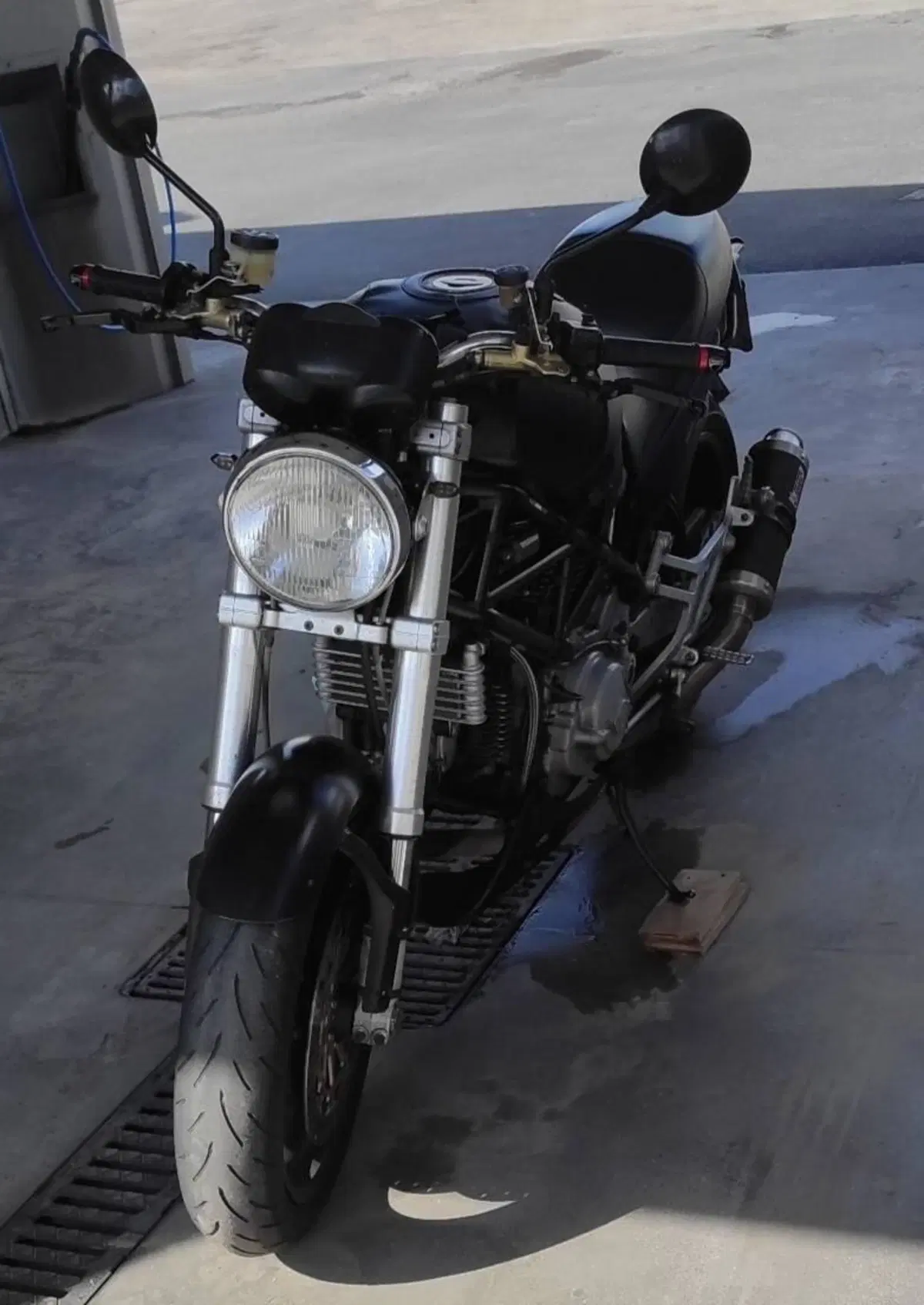 Ducati Monster 900 i.e.  (2)