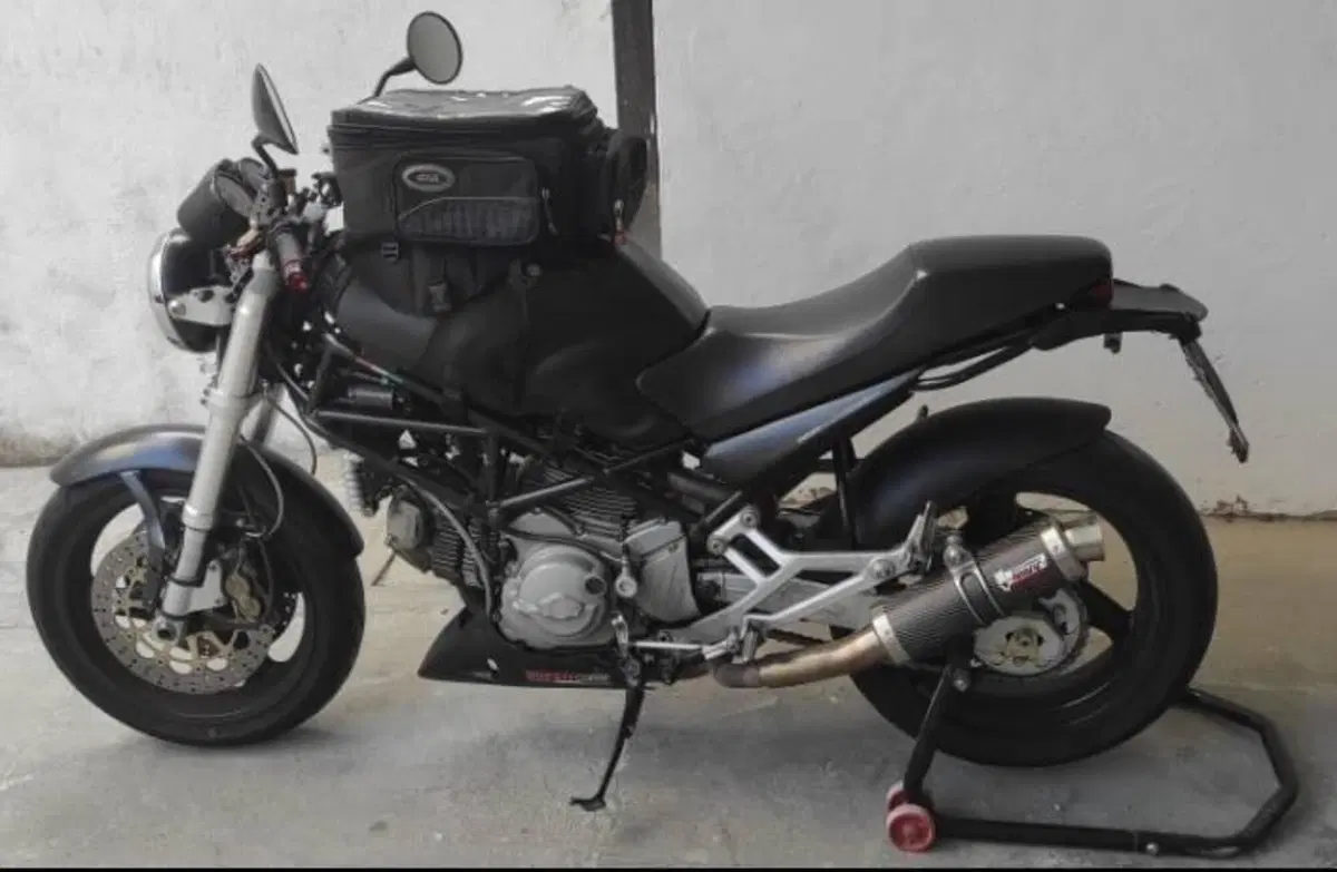 Ducati Monster 900 i.e.  (4)