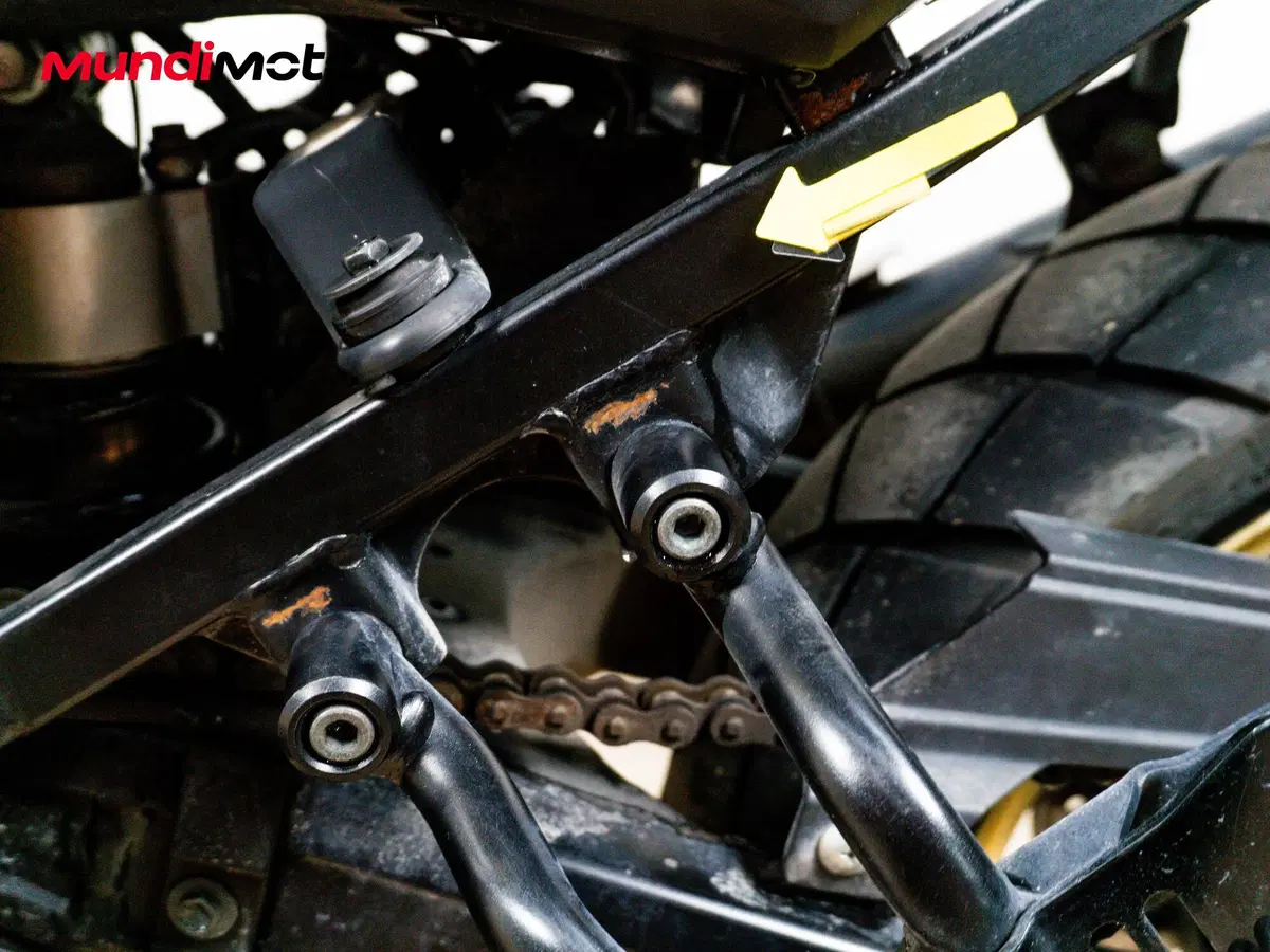 Suzuki V-Strom 650 ABS (2011 - 17) (13)