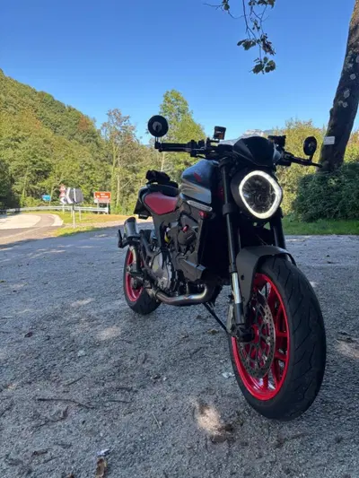 Ducati Monster 937 + (2021 - 25) usata