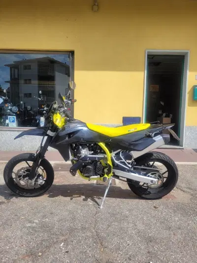Swm SM 125 R (2022 - 24) usata
