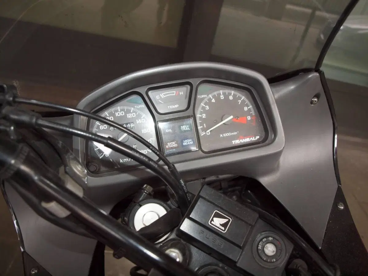 Honda Transalp XL 600V (1991 - 93) (2)